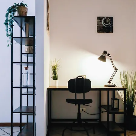 Flat Mazzini 6 شقة