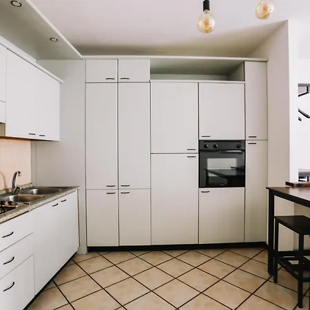 Flat Mazzini 6 شقة