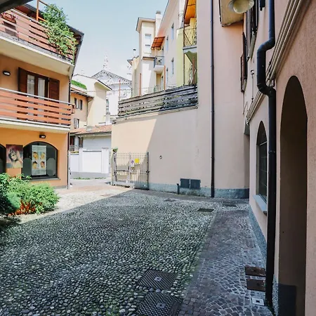 Flat Mazzini 6 *